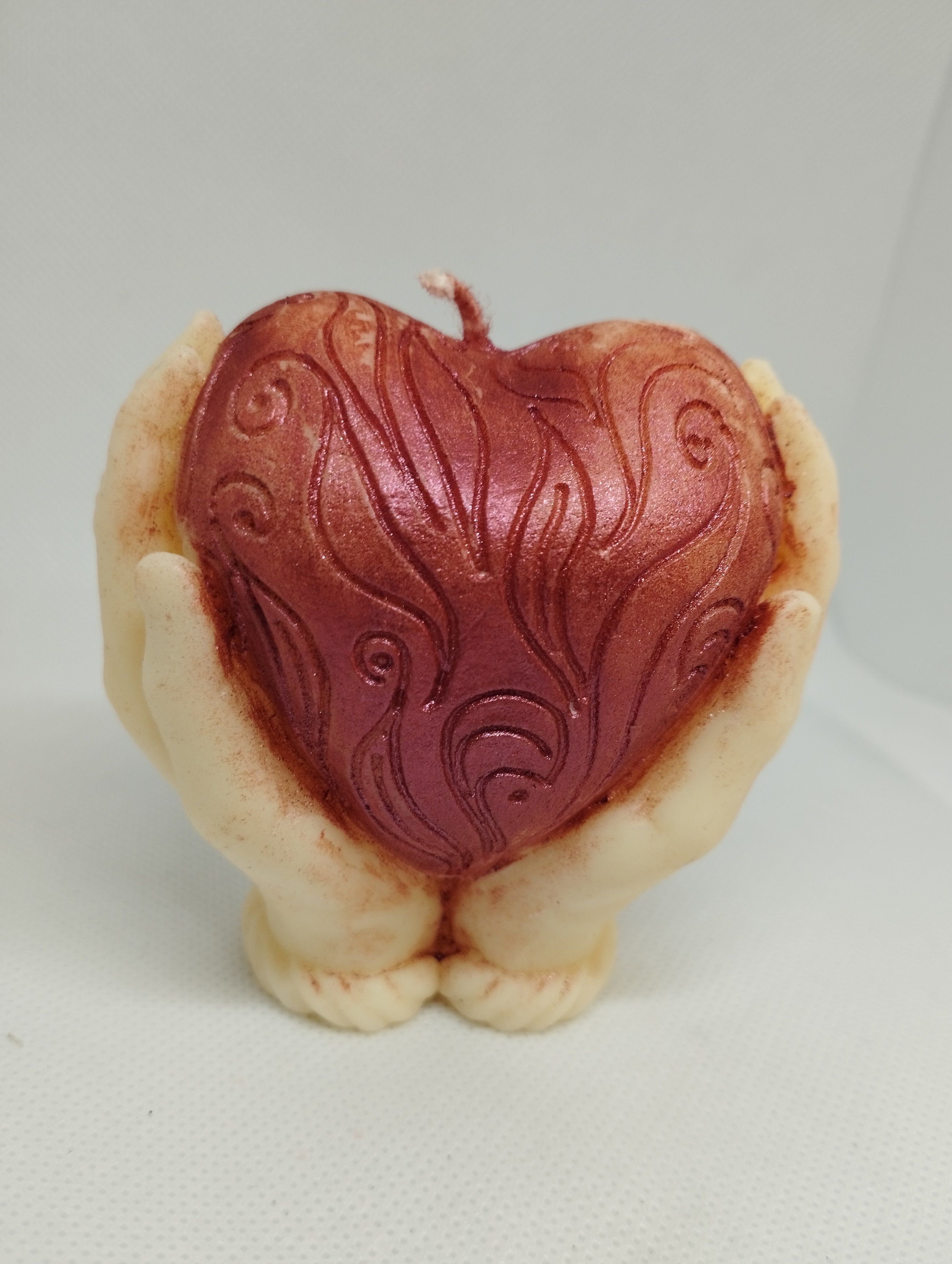 COEUR DANS LES MAINS
