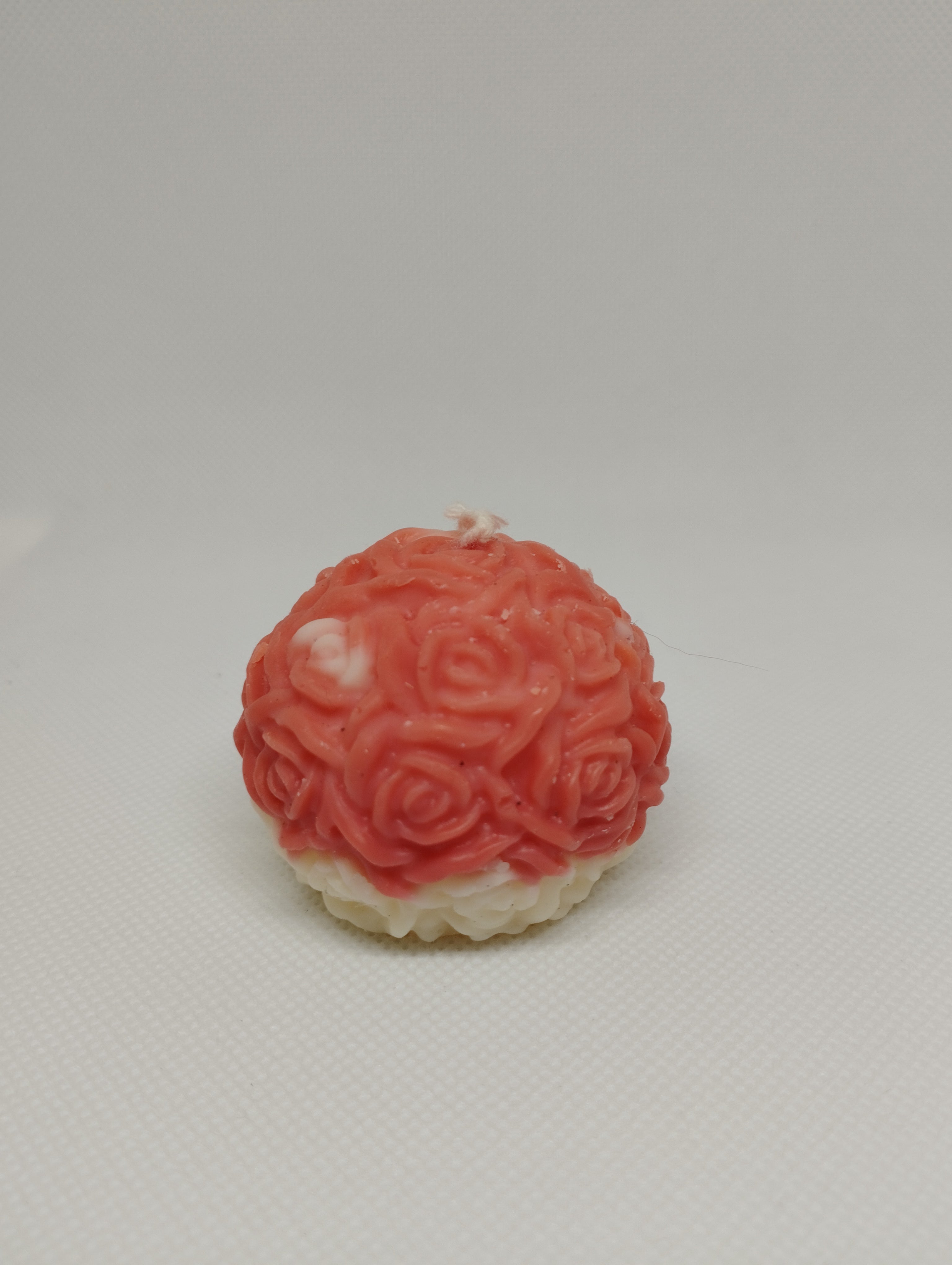 PETITE BOULE DE ROSES