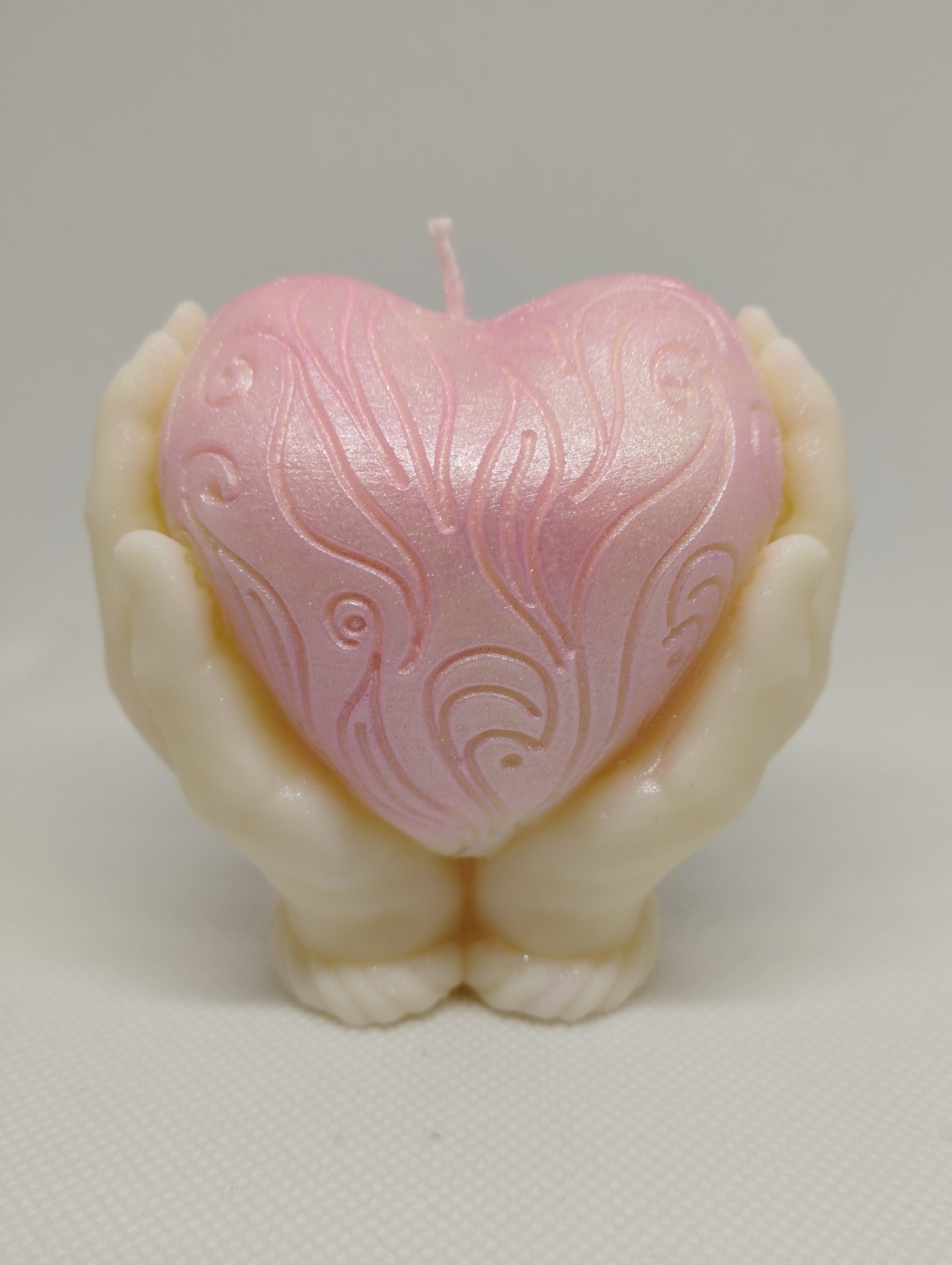 COEUR DANS LES MAINS