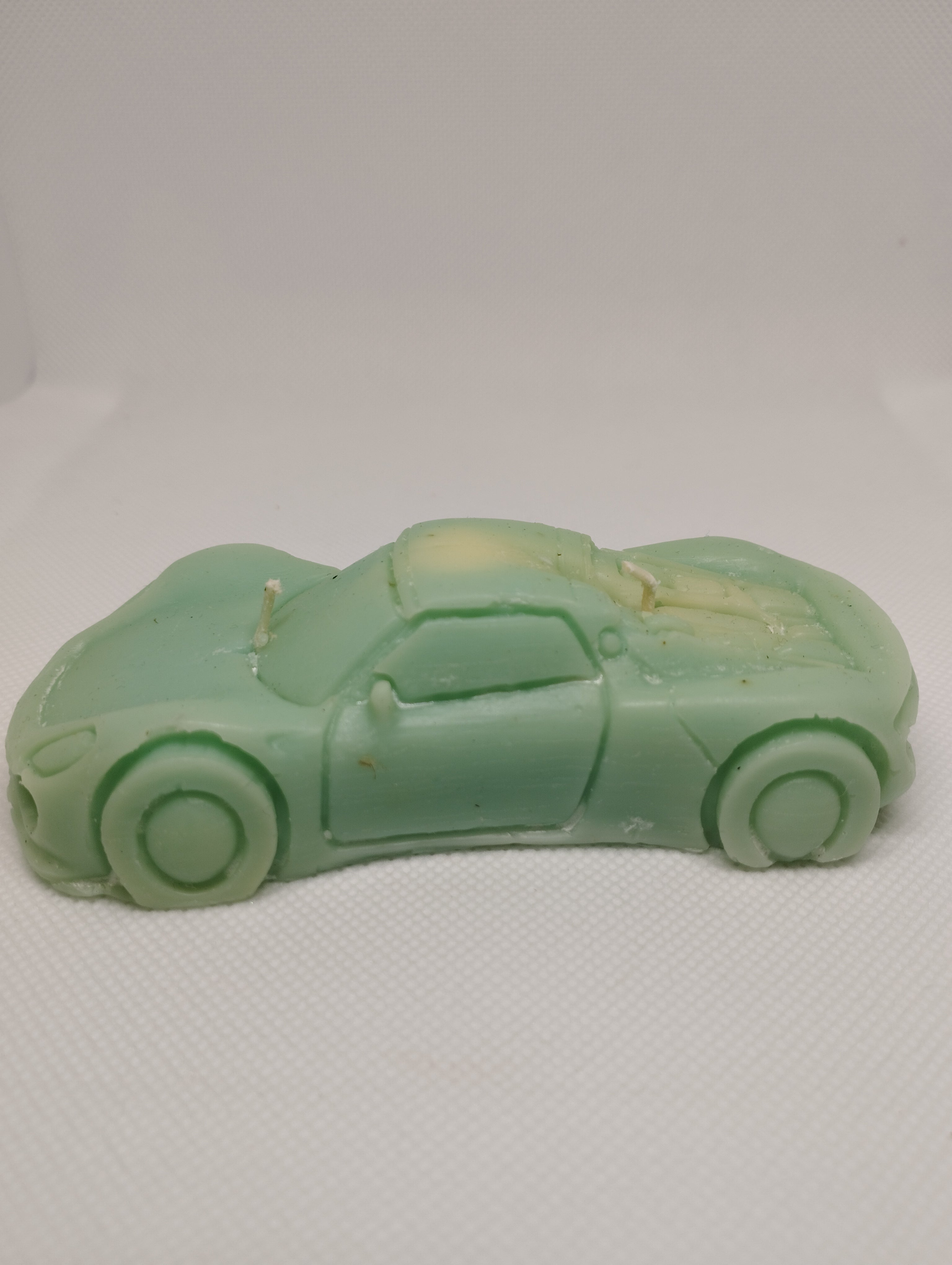 VOITURE