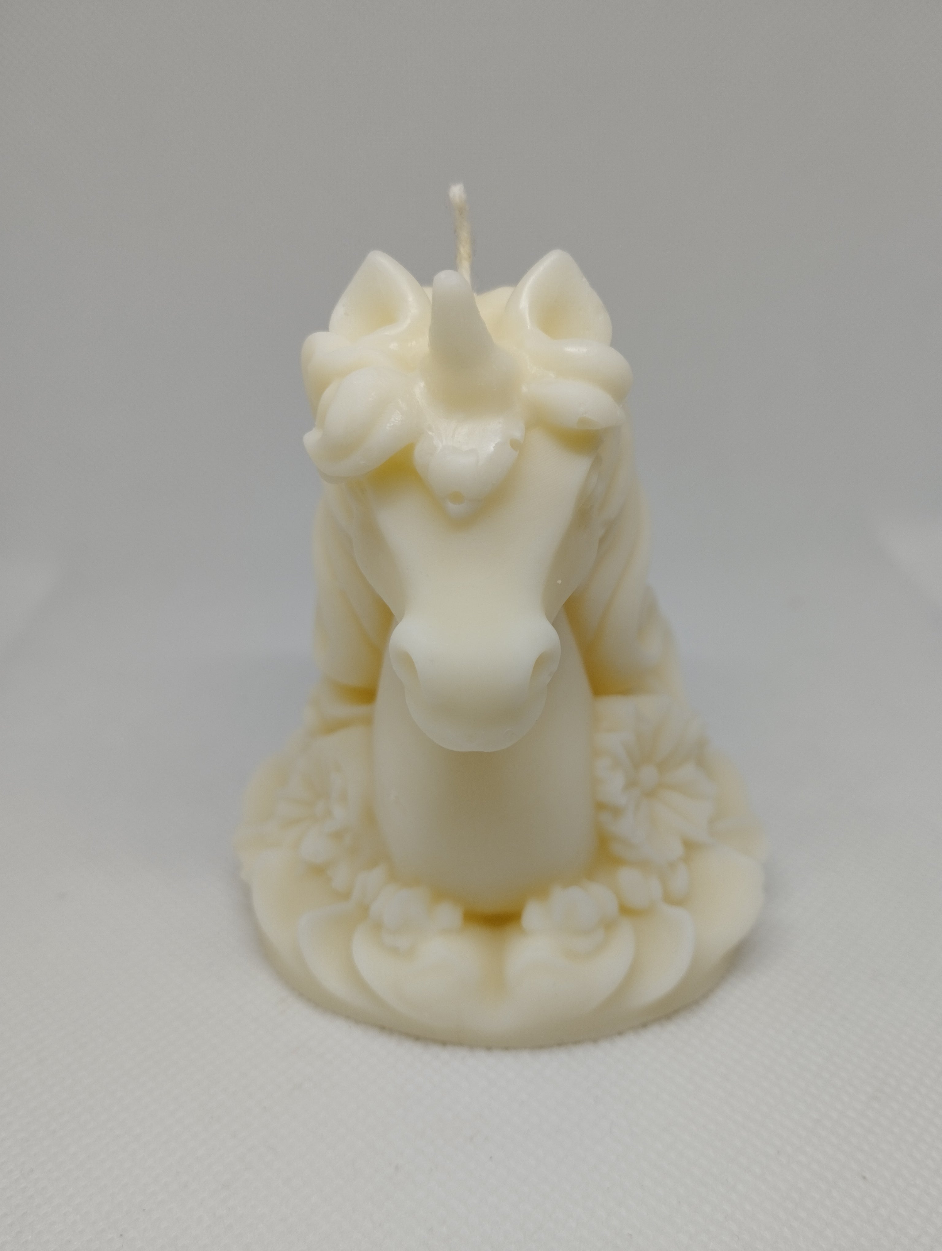 LICORNE AVEC FLEURS