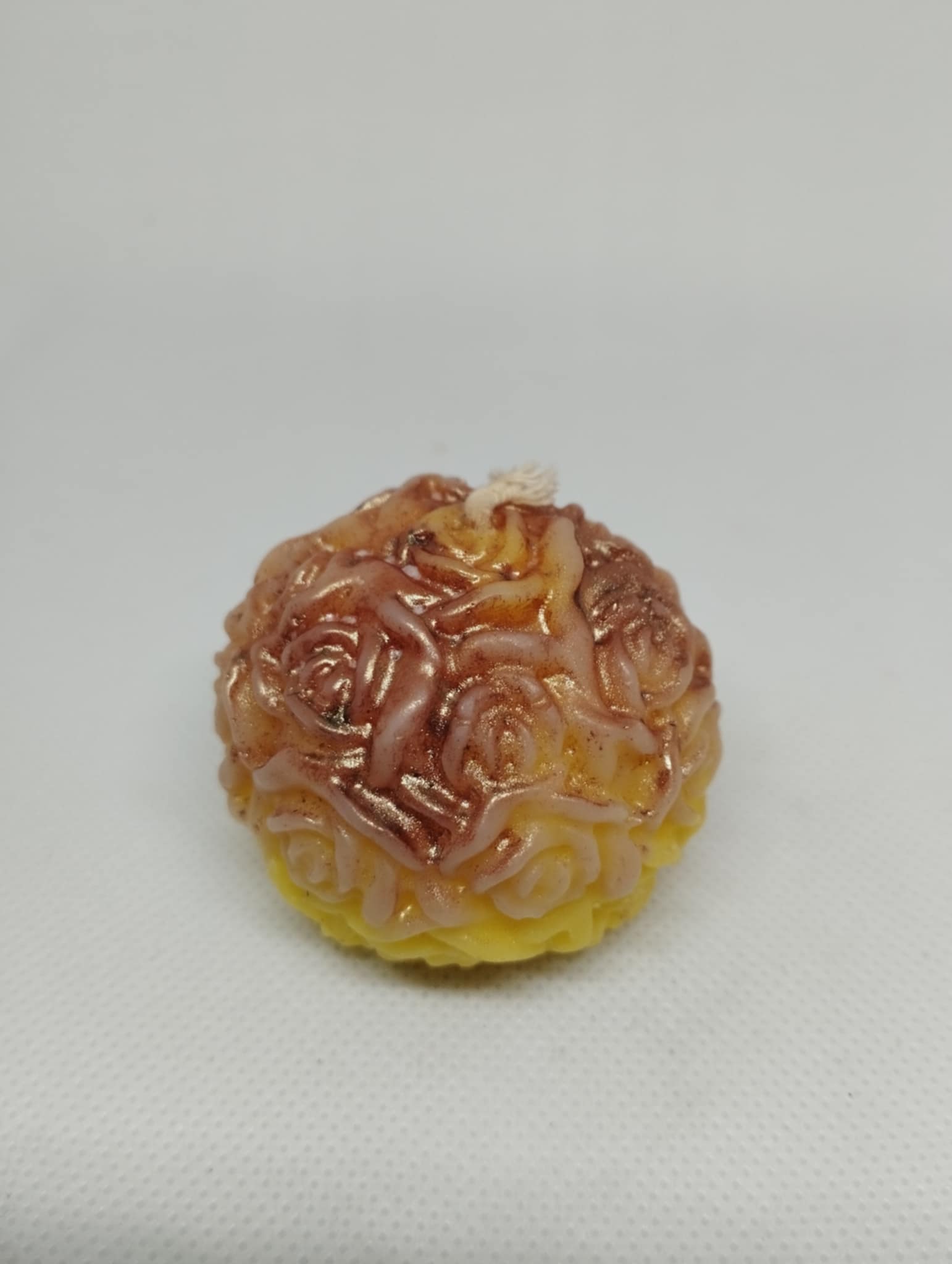 PETITE BOULE DE ROSES